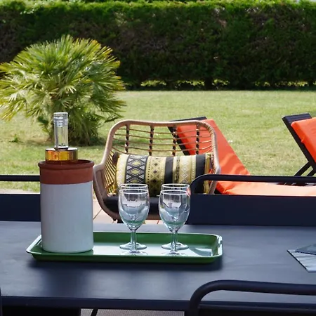 Les Bohemielles Raphael *